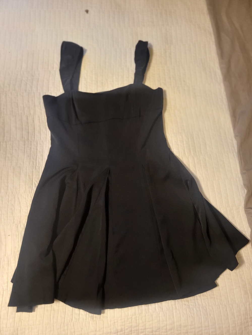 RIHOAS Black Mini Dress with Wide Straps